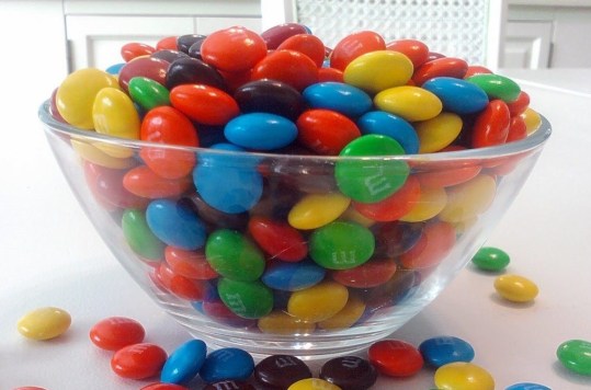 Sci-Fly: Hoe M&M’s je eetgedrag onthullen