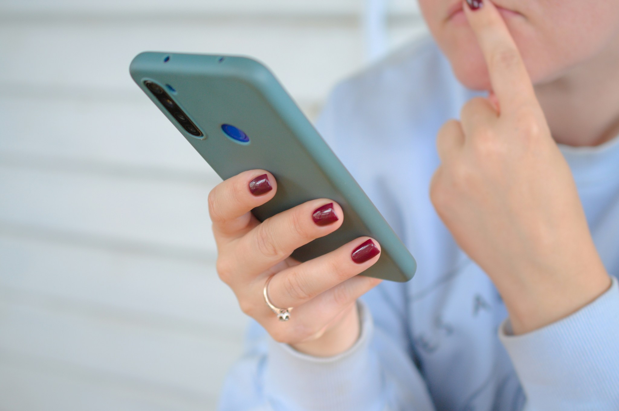 Youth, Cigarettes, and Time: Capturing Cravings Through Real-Time Assessment